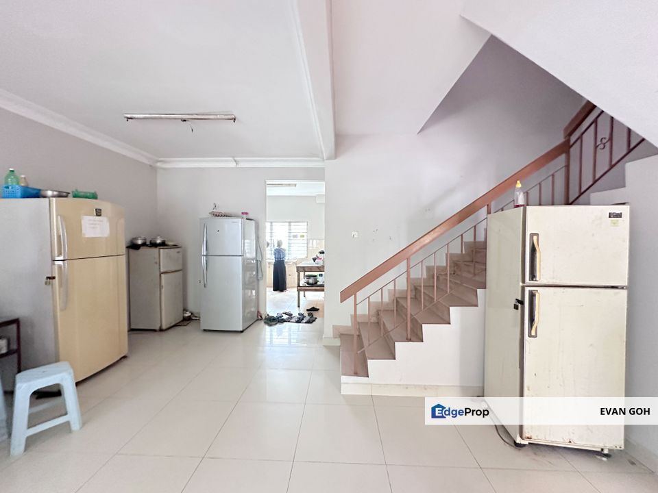 Taman Puchong Utama 2 Storey Terrace for Sale, Selangor, Puchong
