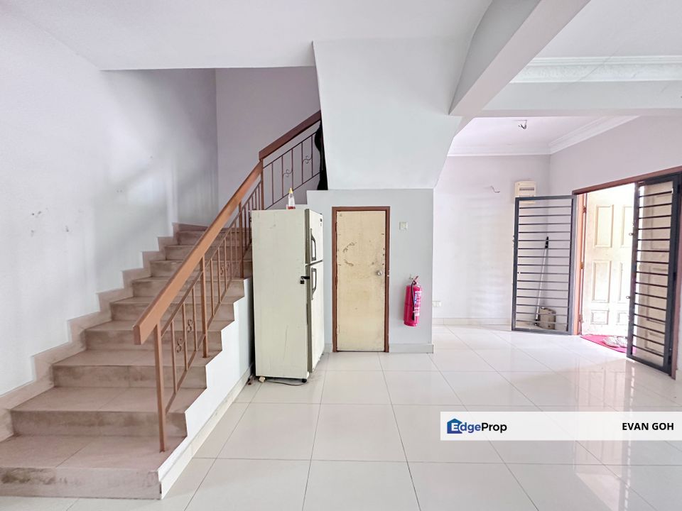 Taman Puchong Utama 2 Storey Terrace for Sale, Selangor, Puchong