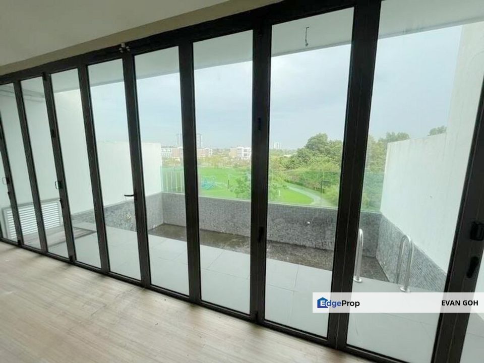 Reflexion Puchong South 2.5 Storey Terrace for Sale 24x85 Private Pool, Selangor, Puchong