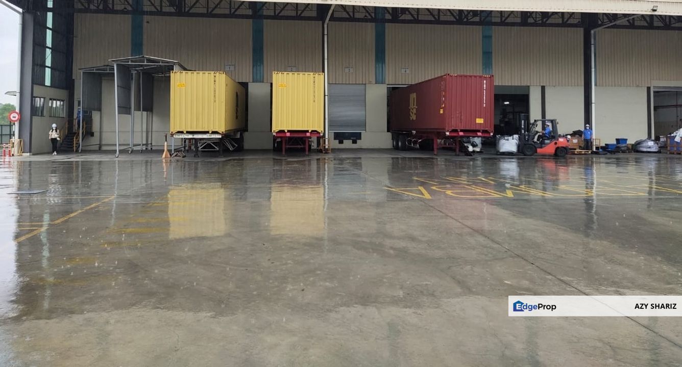 Warehouse with racking system at Meru Klang for Rental RM102,140 By