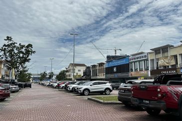 Ambang Botanic (Bandar Botanic 2)