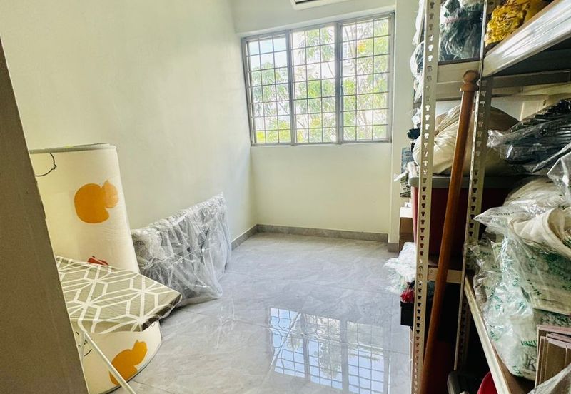 Tasik Heights Apartment