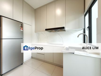 Partly Renovated, FREE new Kitchen Set and Kitchen Cabinet, Selangor, Sepang