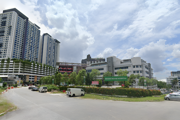 Section 13 (Seksyen 13)