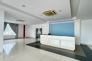 Section 13 (Seksyen 13)