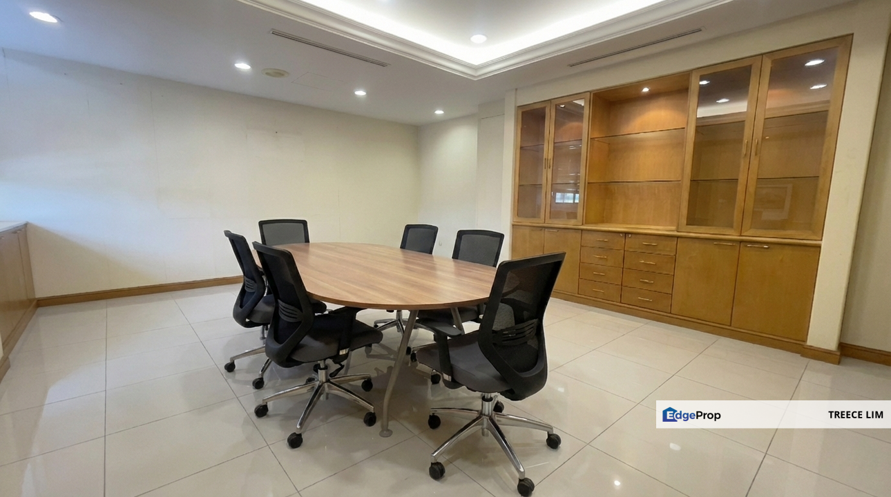 Spacious Factory Cum Warehouse with Extra Land in Shah Alam, Selangor, Shah Alam