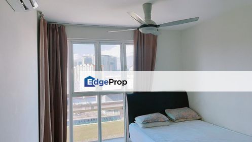 Fully Furnished Condo Pacific Place near Ara Damansara LRT station, Selangor, Ara Damansara