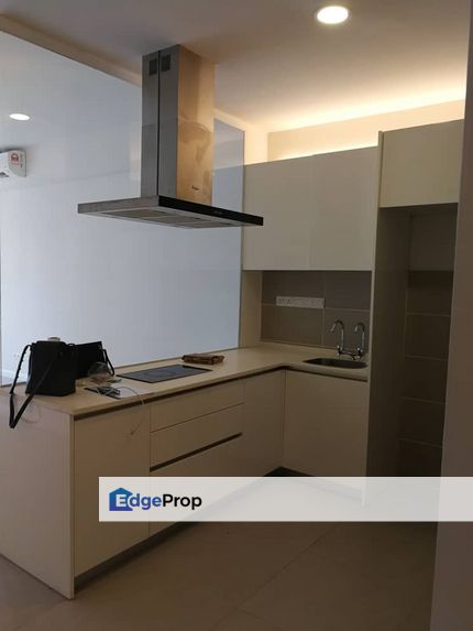 Nova Saujana Residence Condo nr LRT Ara Damansara Subang Airport Mall, Selangor, Shah Alam