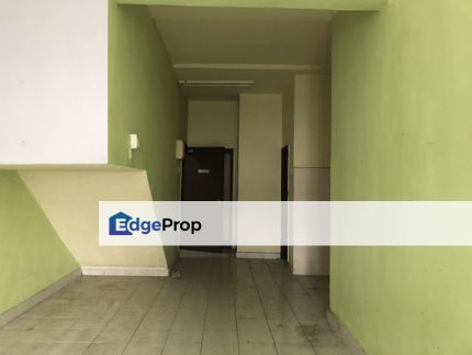 First Floor Flat, Taman Serdang Perdana, Selangor, Seri Kembangan