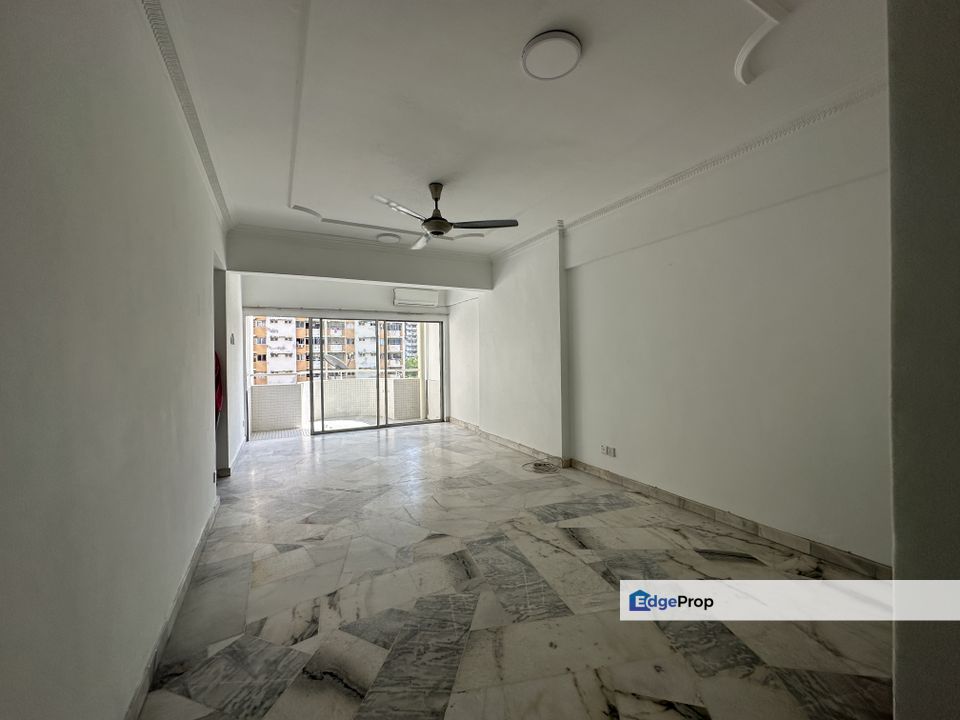 Newly Refurbished with Airconds Meadow Park for Rent for Rental RM1