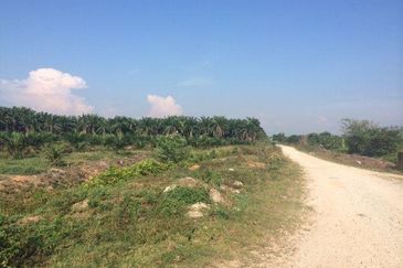 West Port, Pulau Indah