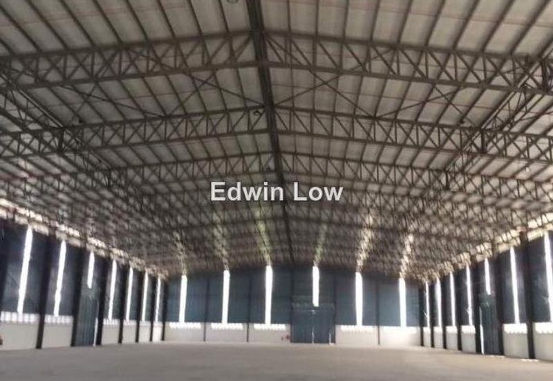 West Port, Pulau Indah