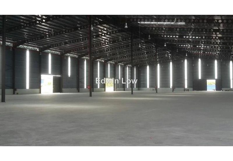 West Port, Pulau Indah