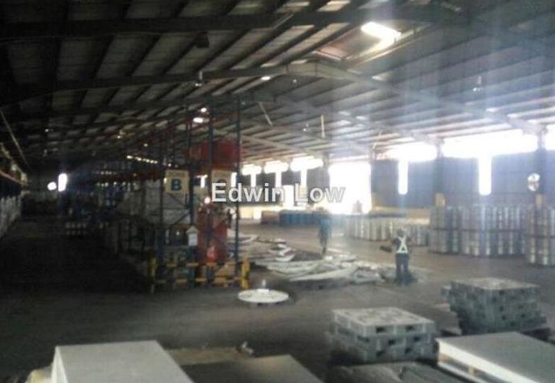 West Port, Pulau Indah