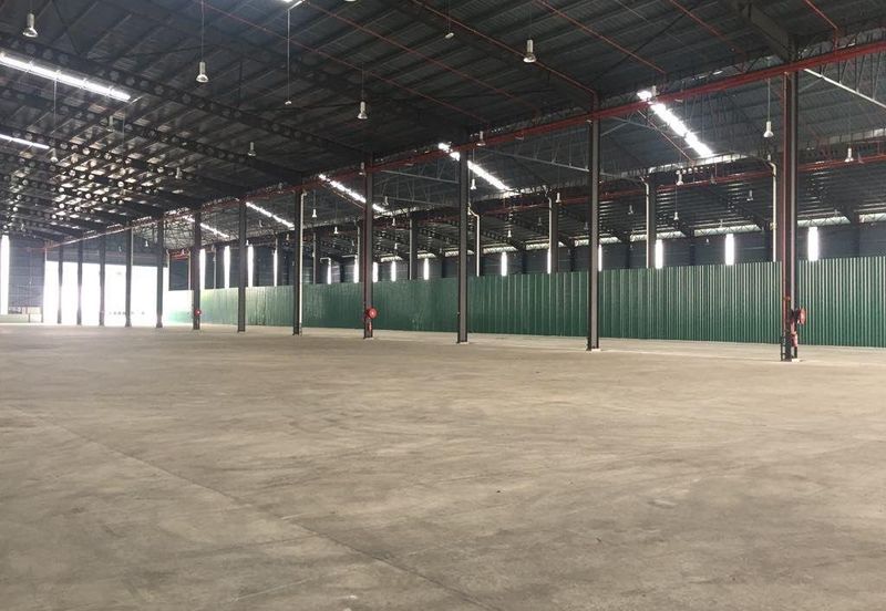 West Port, Pulau Indah