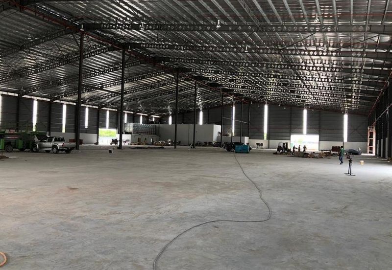 West Port, Pulau Indah