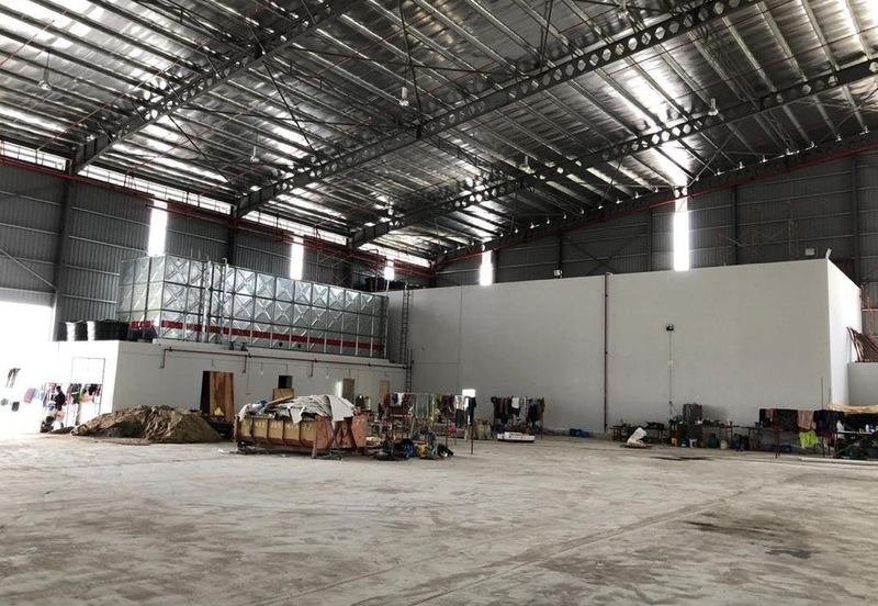 West Port, Pulau Indah