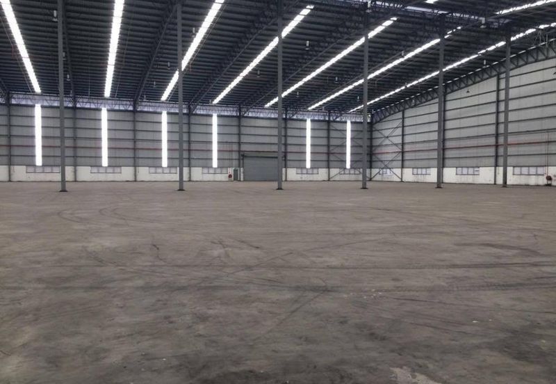 West Port, Pulau Indah