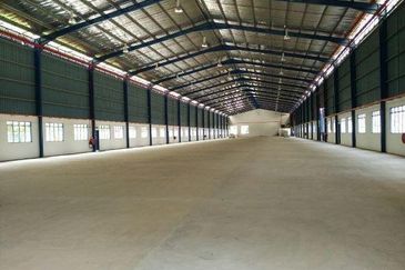 West Port, Pulau Indah