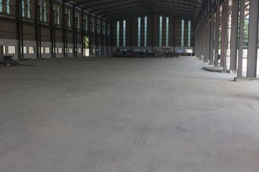 West Port, Pulau Indah