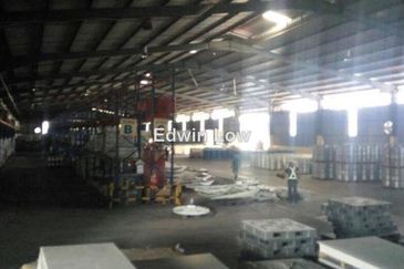 West Port, Pulau Indah