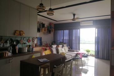 Skyvilla, D Island Residence