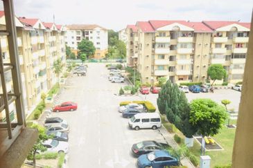 Subang Perdana Goodyear Court 1