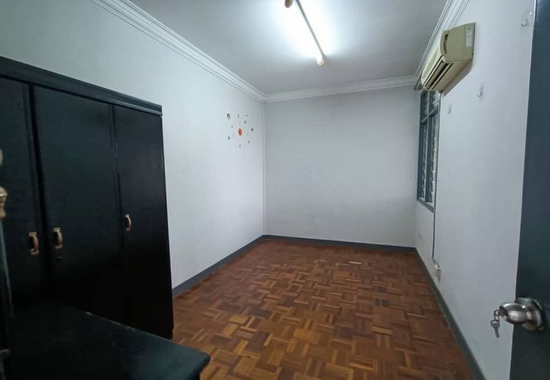 Subang Perdana Goodyear Court 7