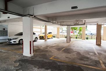 Subang Perdana Goodyear Court 7