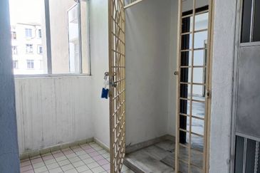 Subang Perdana Goodyear Court 7