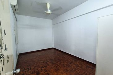 Subang Perdana Goodyear Court 7