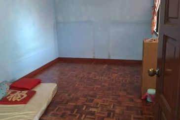 Subang Perdana Goodyear Court 8