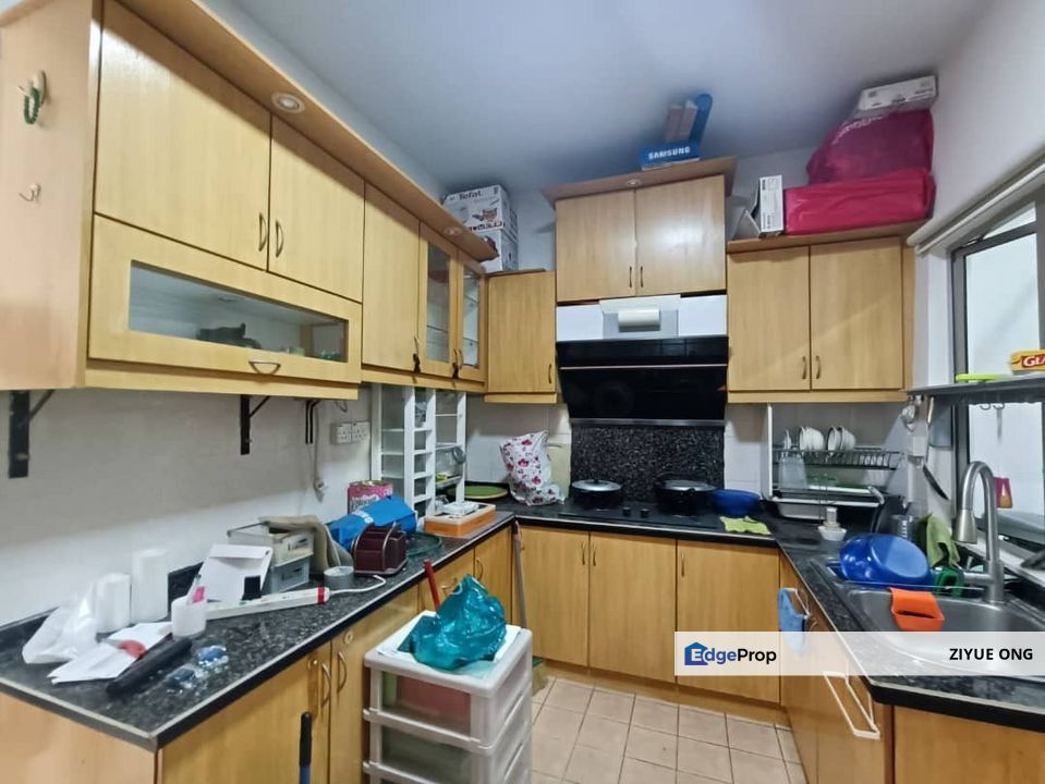 KEN DAMANSARA, PETALING JAYA, SELANGOR Renovated Partly Furnish Nice Unblock View, Selangor, Petaling Jaya