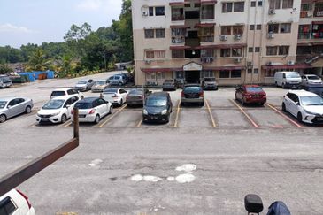 Sri Cempaka Apartment Bandar Puchong Jaya