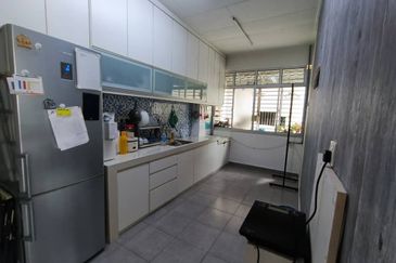 Subang Perdana Goodyear Court 7