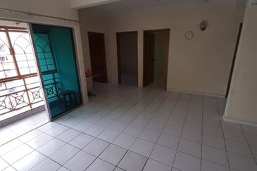 Sri Cempaka Apartment Bandar Puchong Jaya