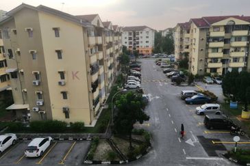 Subang Perdana Goodyear Court 1