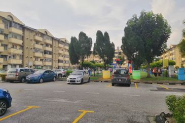 Subang Perdana Goodyear Court 1