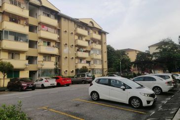 Subang Perdana Goodyear Court 1