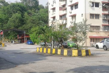 Sri Cempaka Apartment Bandar Puchong Jaya