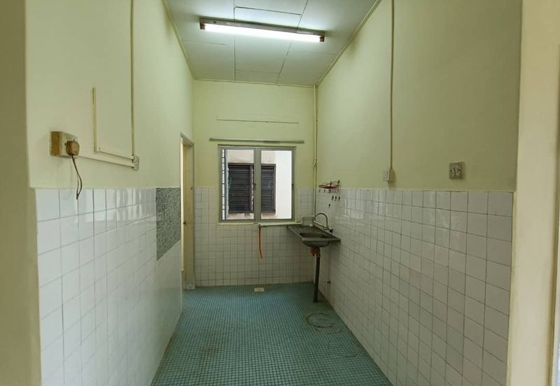 Subang Perdana Goodyear Court 7