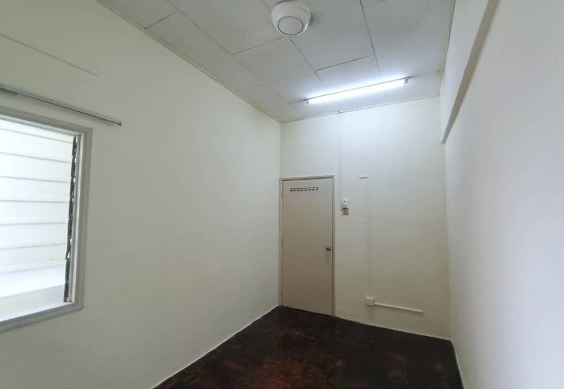 Subang Perdana Goodyear Court 7