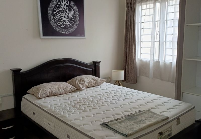 Residensi Bistaria, Ukay Bistari