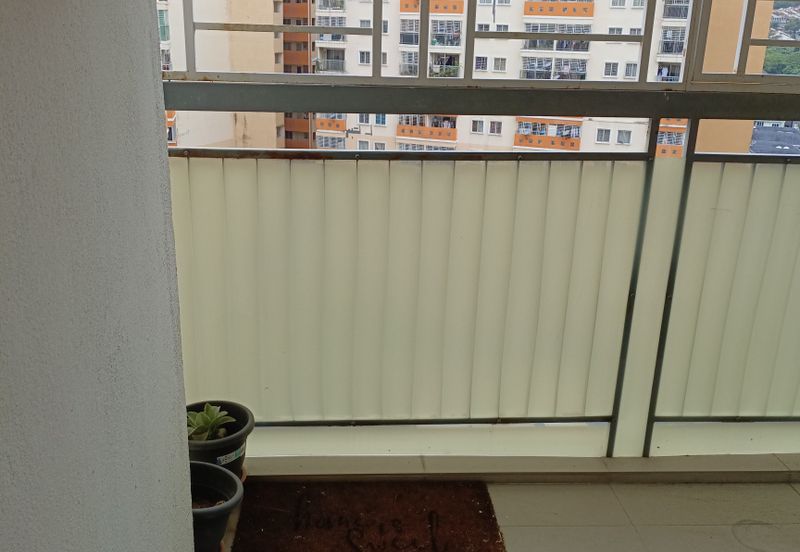 Residensi Bistaria, Ukay Bistari