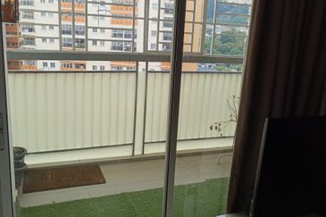 Residensi Bistaria, Ukay Bistari