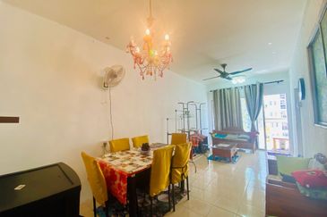 Residensi Bistaria, Ukay Bistari