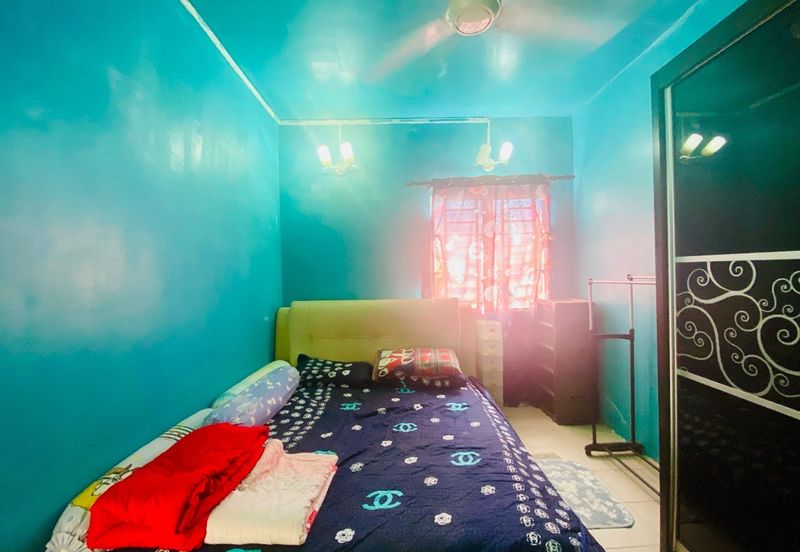 Residensi Bistaria, Ukay Bistari