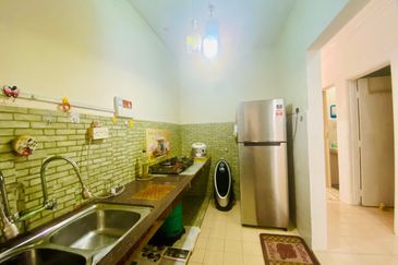 Residensi Bistaria, Ukay Bistari