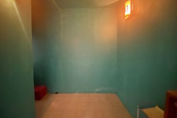 Residensi Bistaria, Ukay Bistari