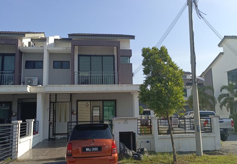 Exclusive End Lot with Extra Land (30’ x 70’) Tresna Teruntum, Saujana Perdana